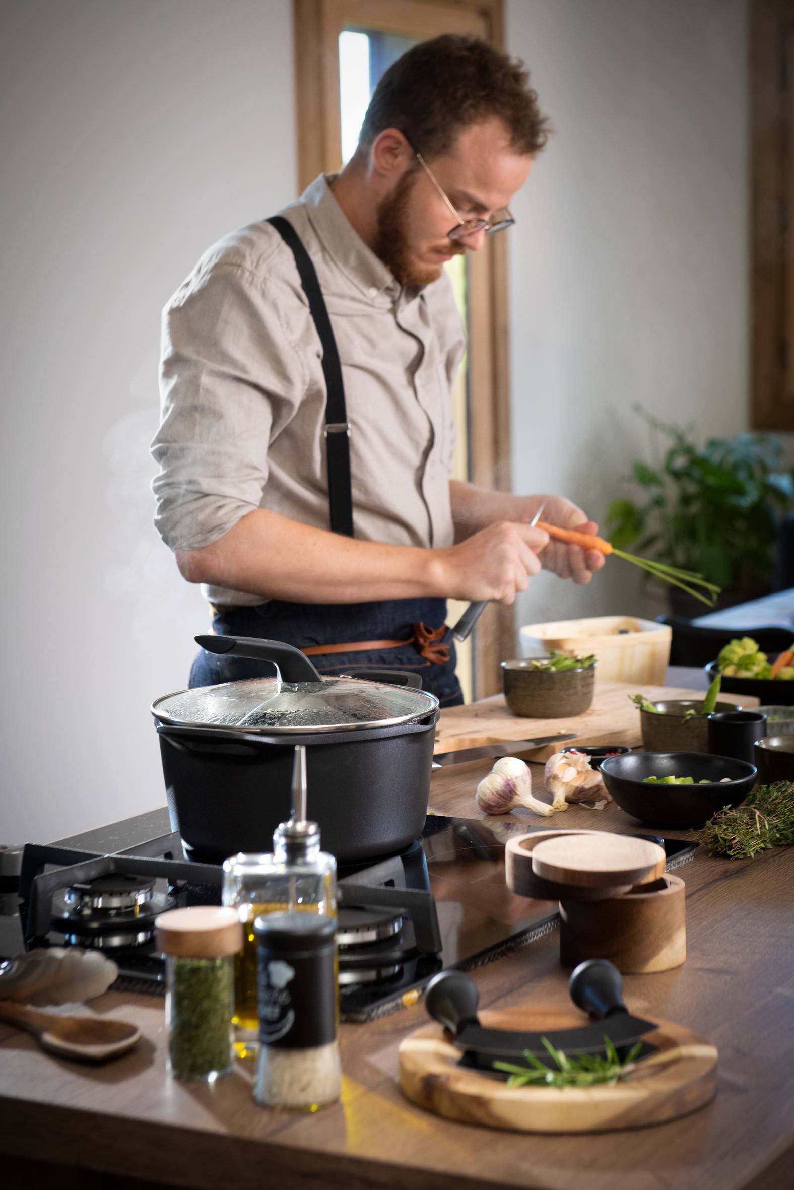 Robusto Tacho 24 cm + Tampa de vidro